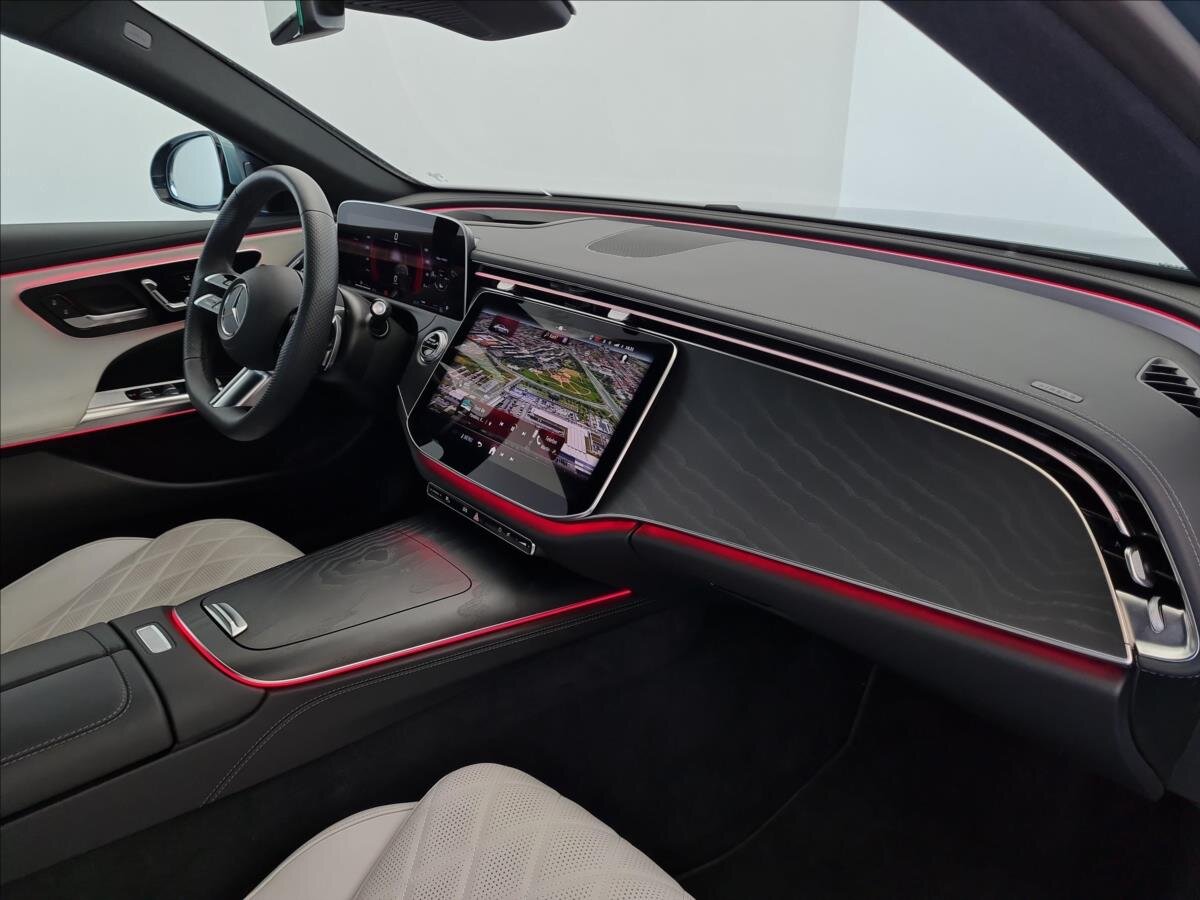 Mercedes-Benz Třídy E Sedan 2,0 l 145 kw