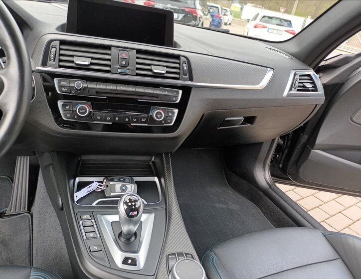 BMW M2 Kupé 3,0 l 302 kw