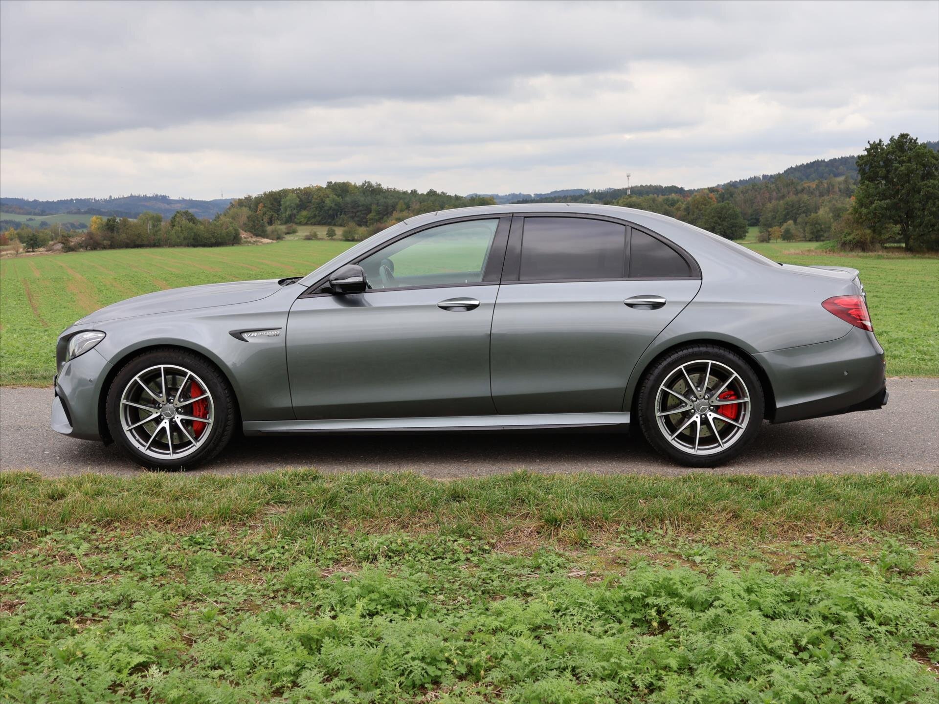 Mercedes-Benz Třídy E Sedan 4,0 l 450 kw