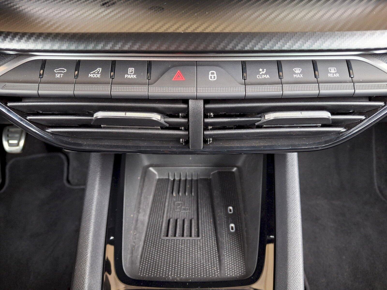 Škoda Octavia Sedan / Limuzína 1,5 l 110 kw