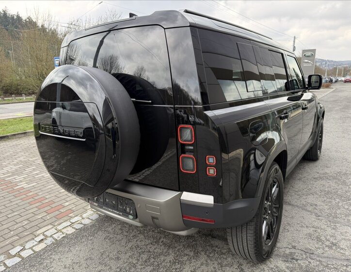 Land Rover Defender SUV / Terénní 3,0 l 147 kw