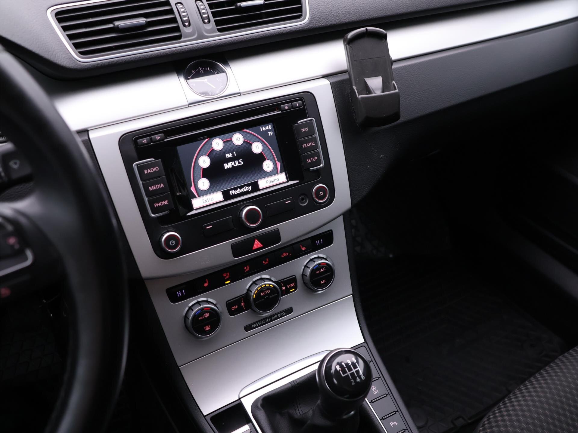 Volkswagen Passat Kombi 2,0 l 103 kw