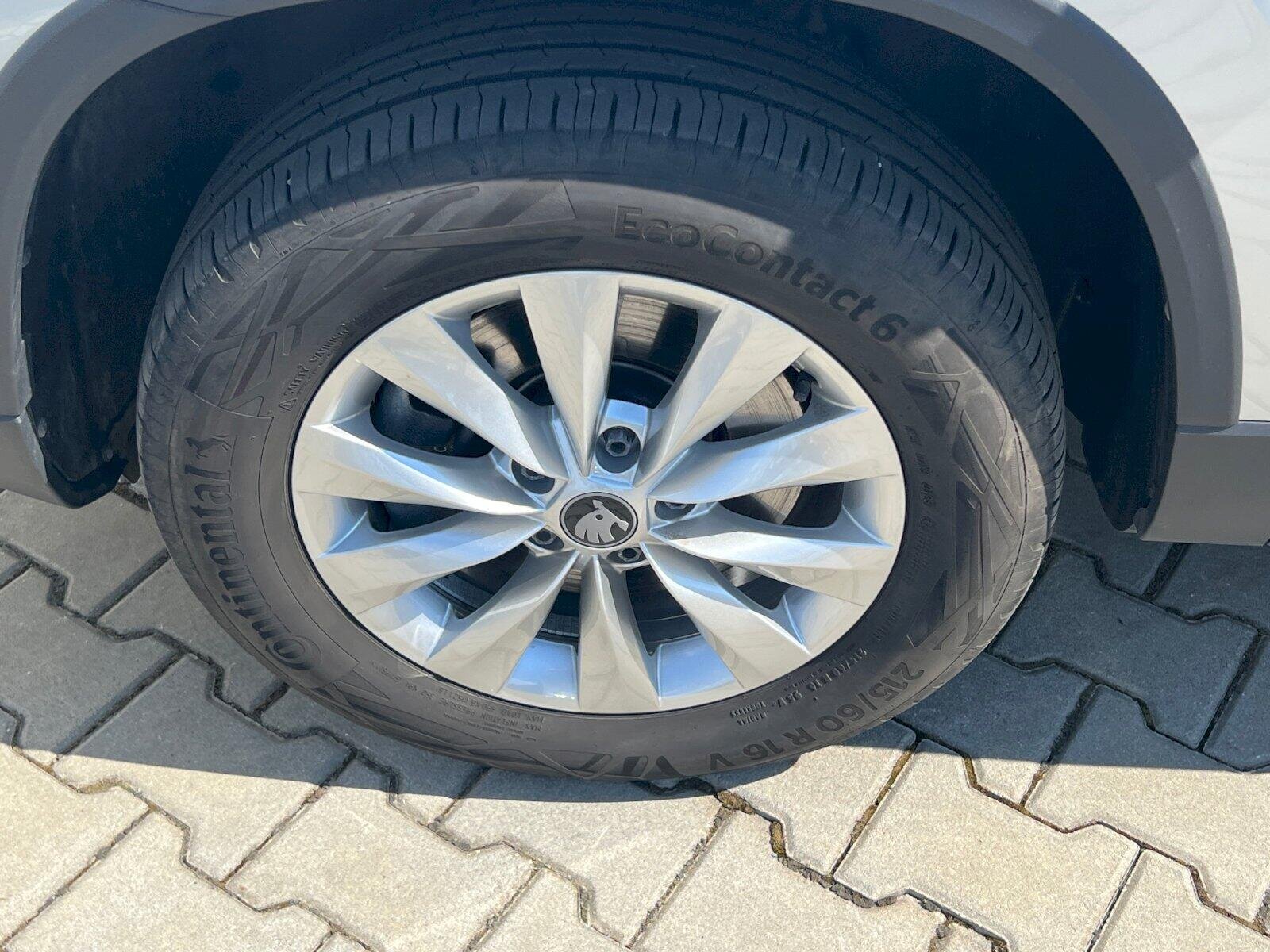 Škoda Karoq Hatchback 1,5 l 110 kw