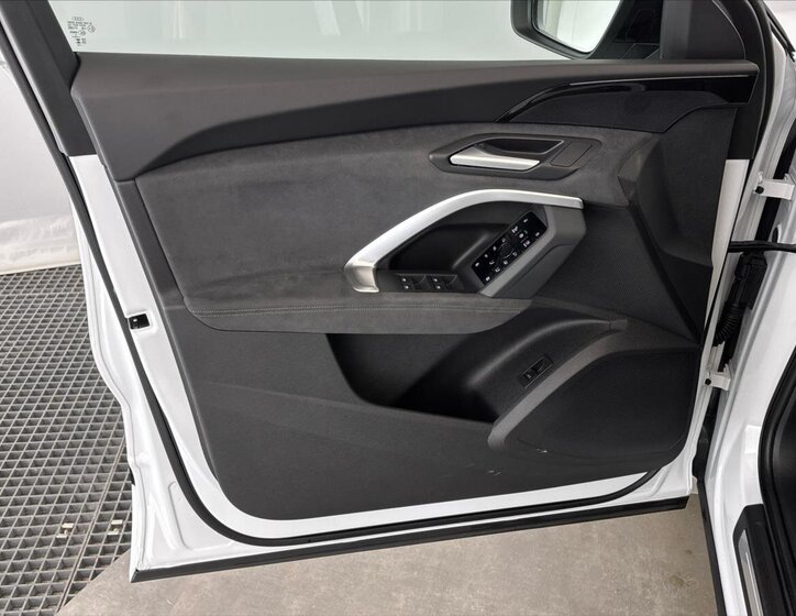 Audi Q5 SUV / Terénní 2,0 l 150 kw