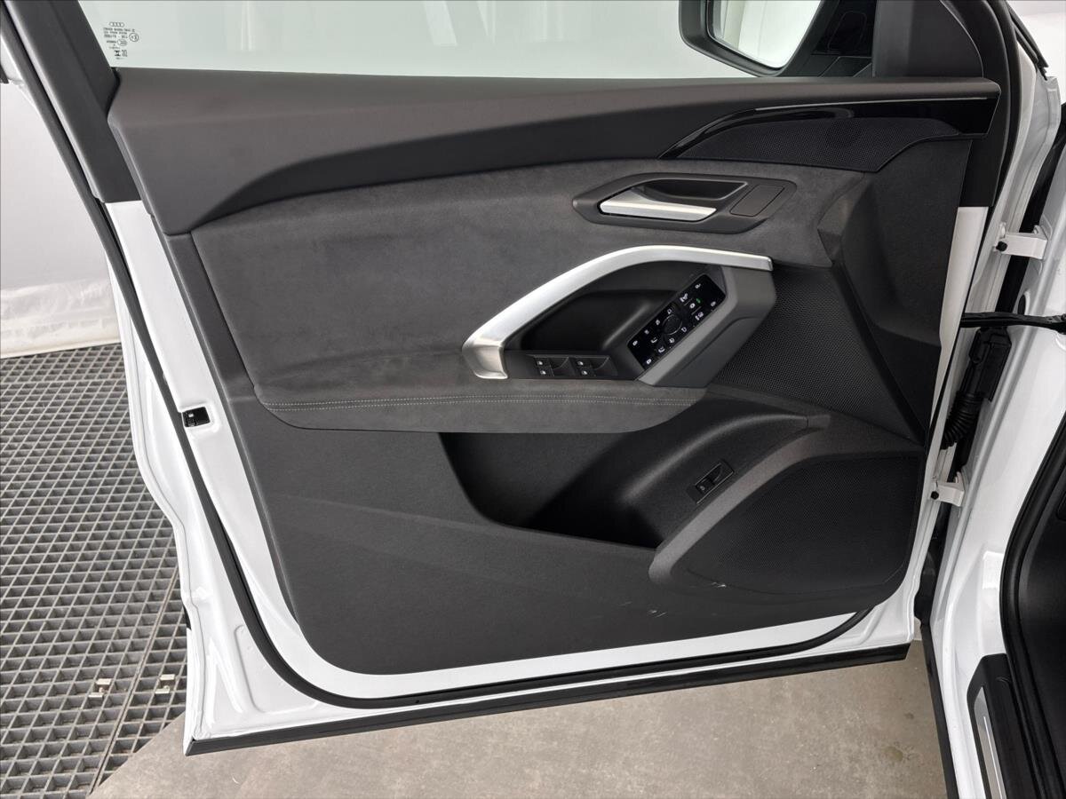 Audi Q5 SUV / Terénní 2,0 l 150 kw