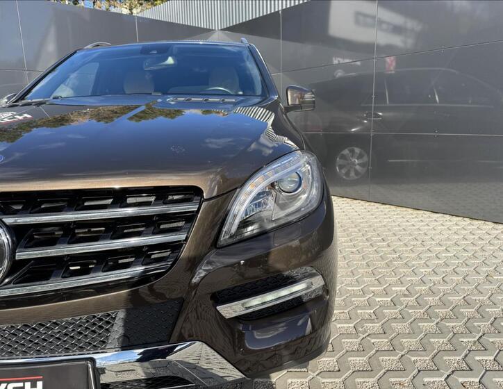 Mercedes-Benz Třídy M 22