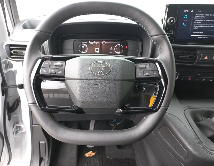 Toyota ProAce City 9