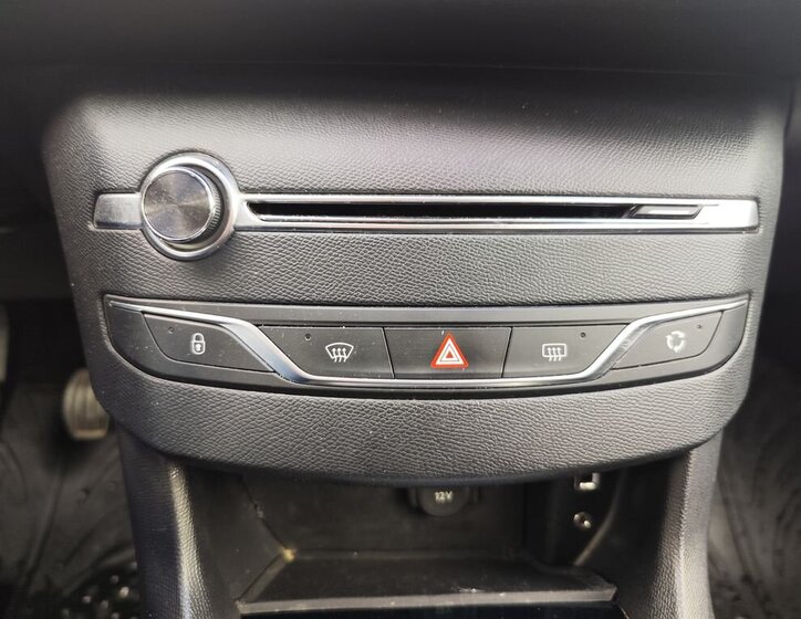 Peugeot 308 Kombi 1,6 l 88 kw