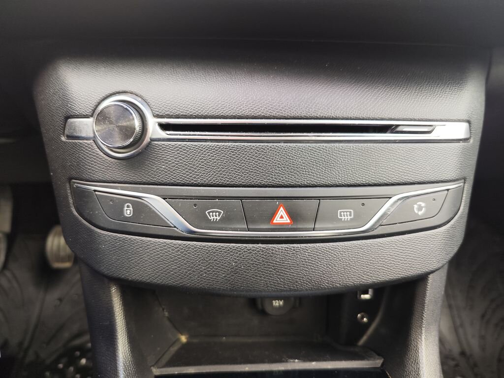 Peugeot 308 Kombi 1,6 l 88 kw