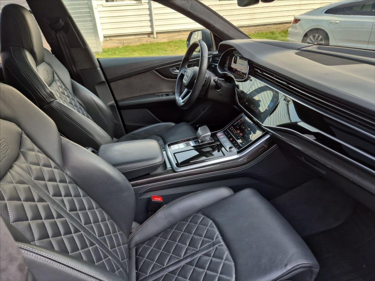 Audi SQ8 SUV / Terénní 4,0 l 320 kw