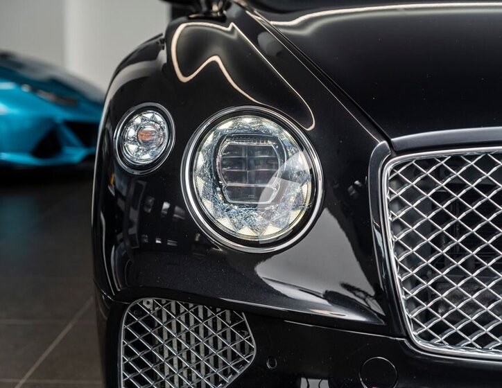 Bentley Continental GT Kupé 6,0 l 467 kw