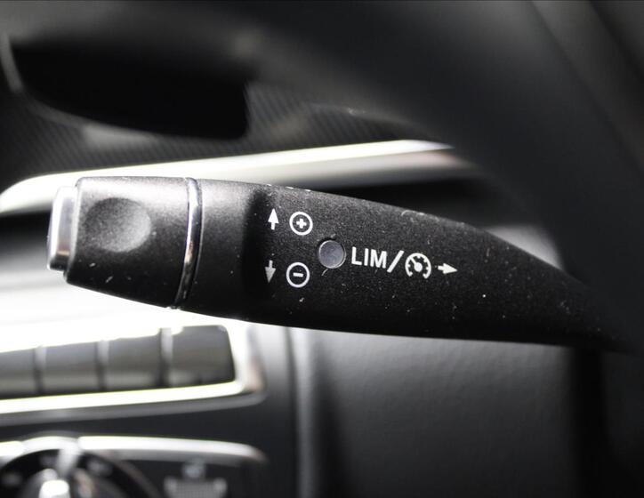 Mercedes-Benz Třídy V 24