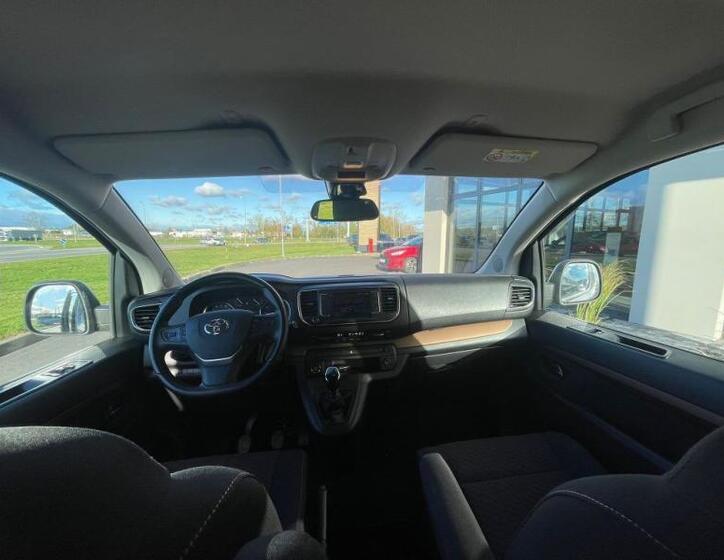 Toyota ProAce Verso 28