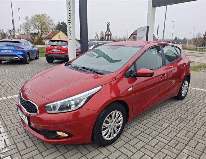 KIA Ceed Hatchback 1,4 l 73 kw