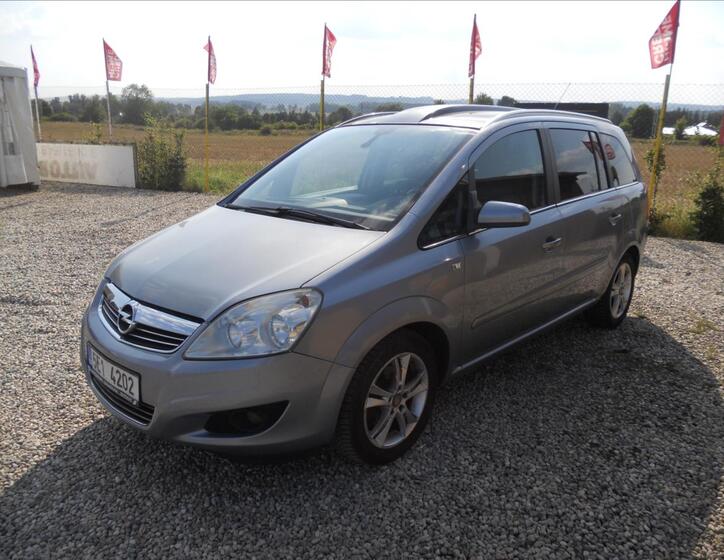 Opel Zafira 1