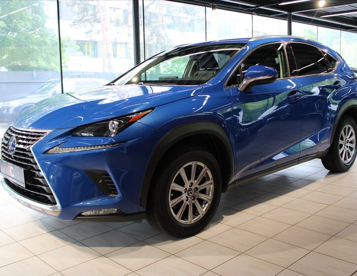 Lexus NX 300h SUV 2,5 l 145 kw