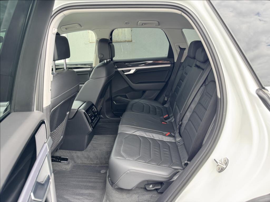 Volkswagen Touareg Kombi 3,0 l 210 kw