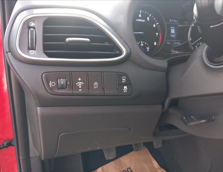 Hyundai i30 Kombi 998,0 88 kw