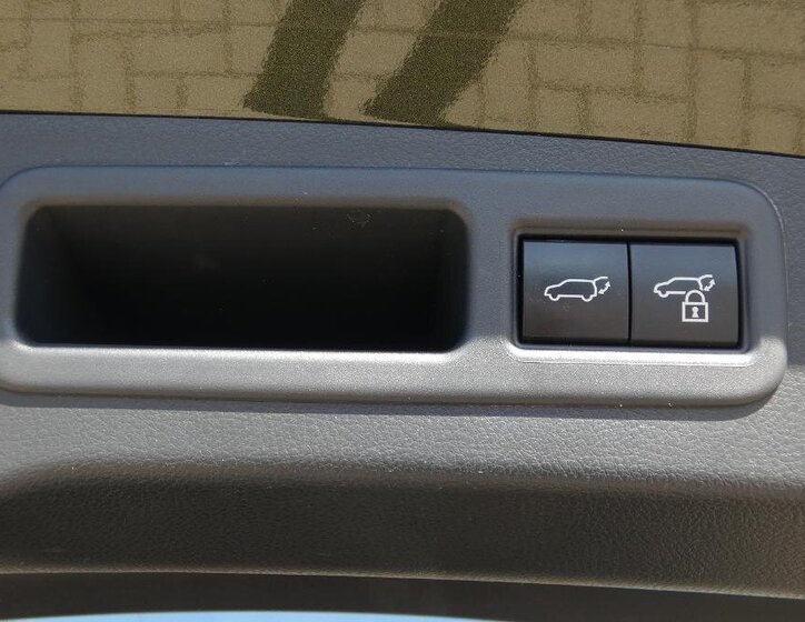 Lexus RX 350h SUV / Terénní 2,5 l 140 kw