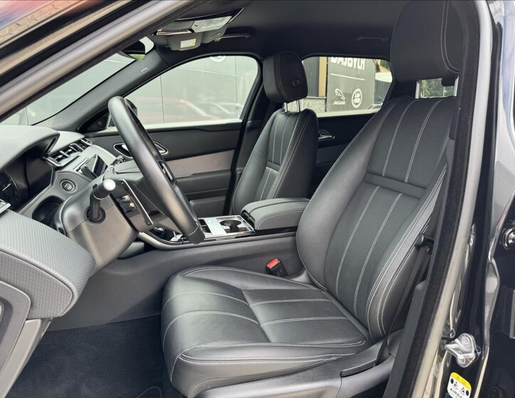 Land Rover Range Rover Velar 11
