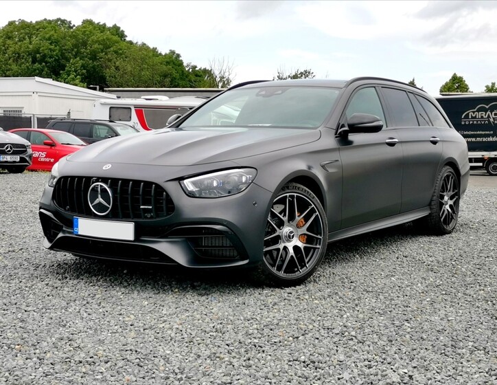 Mercedes-Benz Třídy E 1