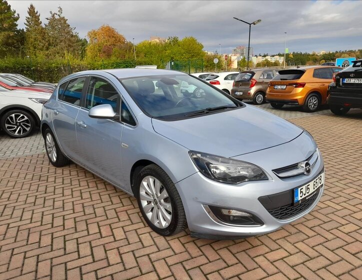 Opel Astra Hatchback 1,4 l 103 kw
