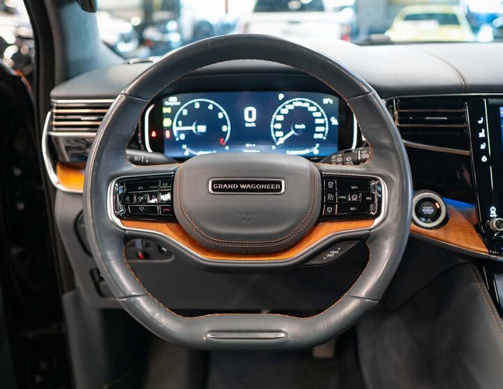 Jeep Grand Wagoneer 18