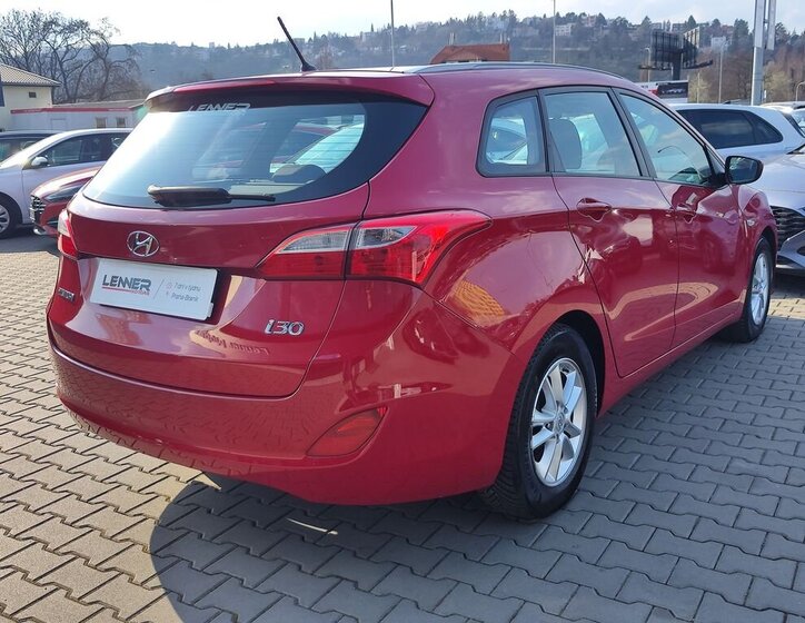 Hyundai i30 Kombi 1,4 l 73 kw
