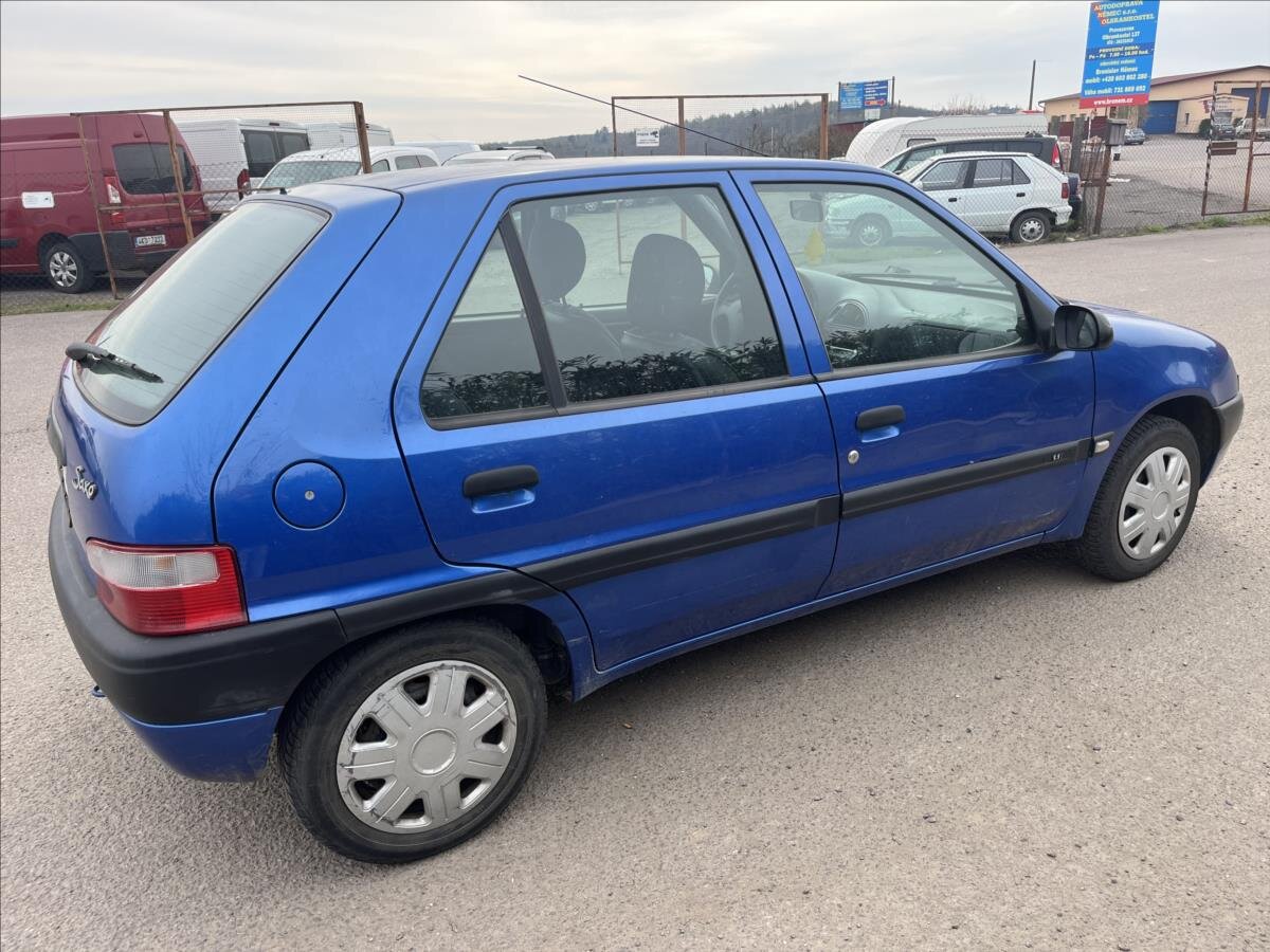 Citroën Saxo Hatchback 1,1 l 40 kw
