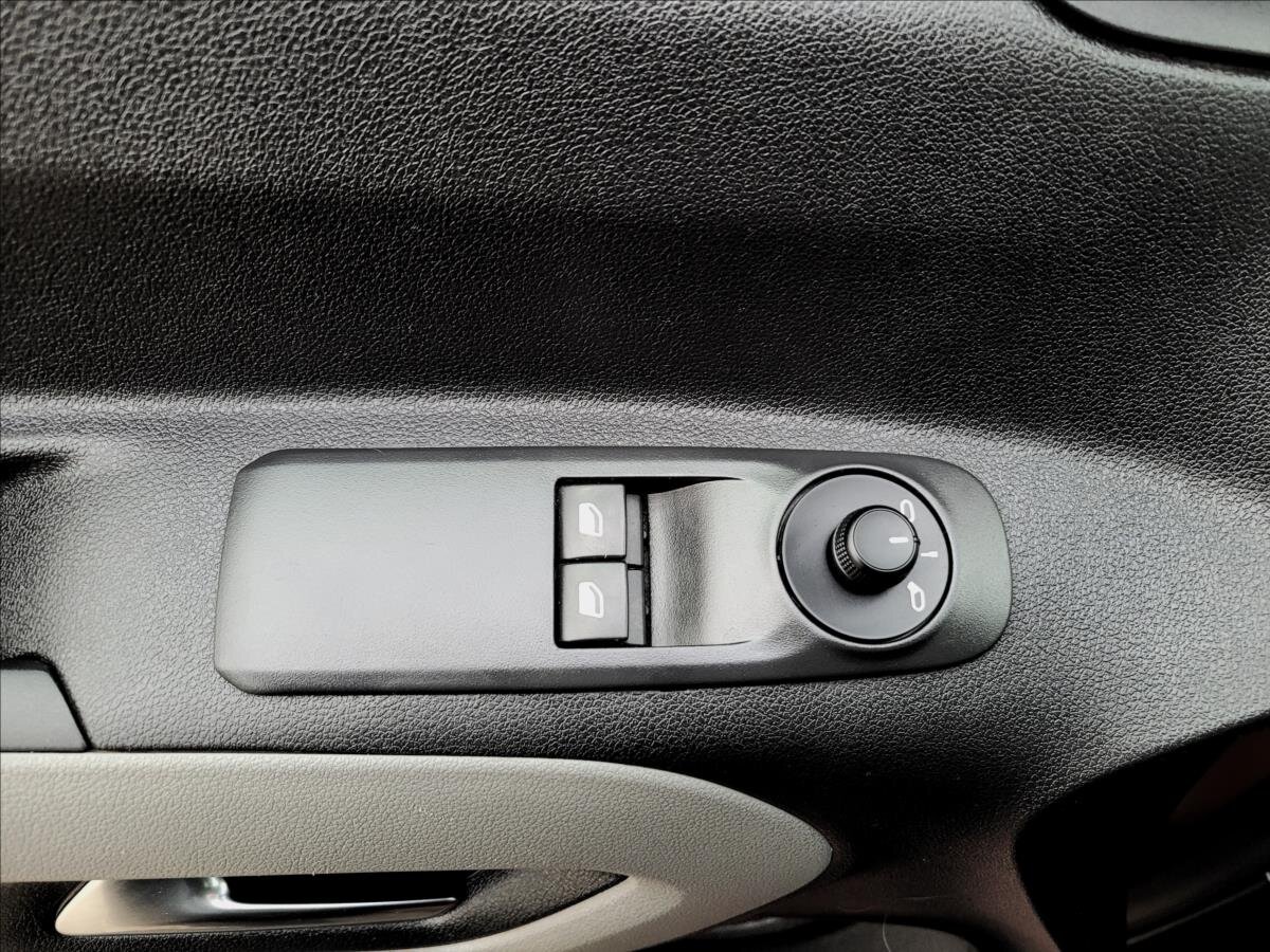 Peugeot Rifter MPV 1,5 l 75 kw