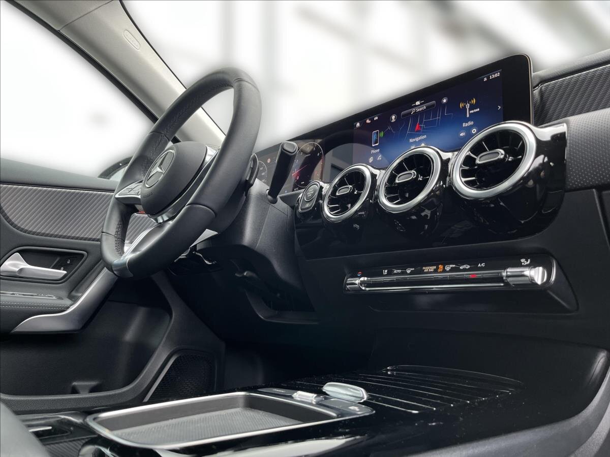 Mercedes-Benz Třídy A Hatchback 1,3 l 100 kw