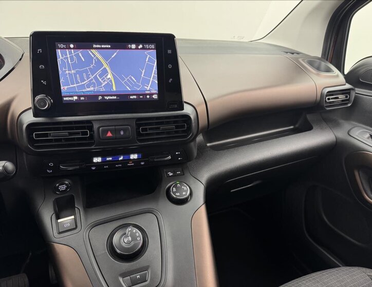 Peugeot Rifter MPV 1,5 l 96 kw