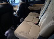 Volvo XC90 SUV / Terénní 2,0 l 180 kw