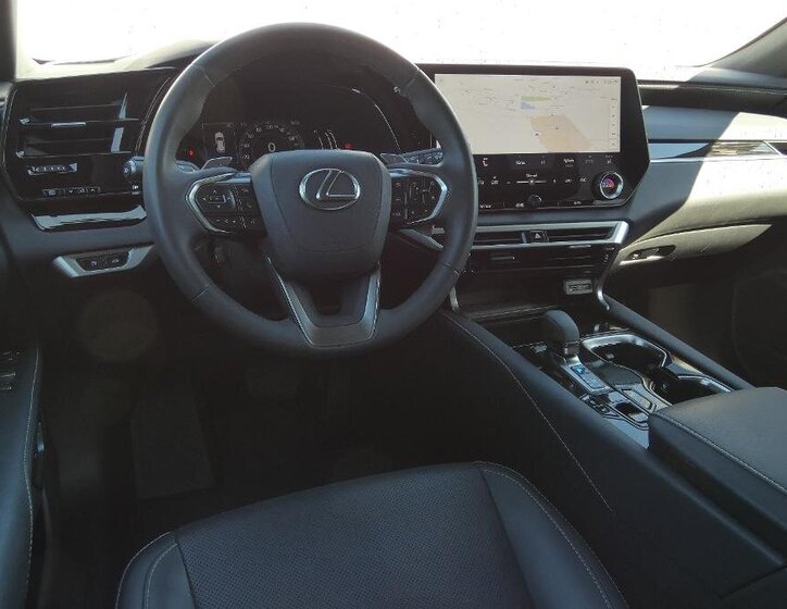 Lexus RX 350h SUV / Terénní 2,5 l 140 kw