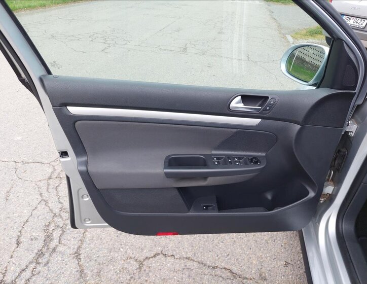 Volkswagen Golf Hatchback 1,4 l 59 kw