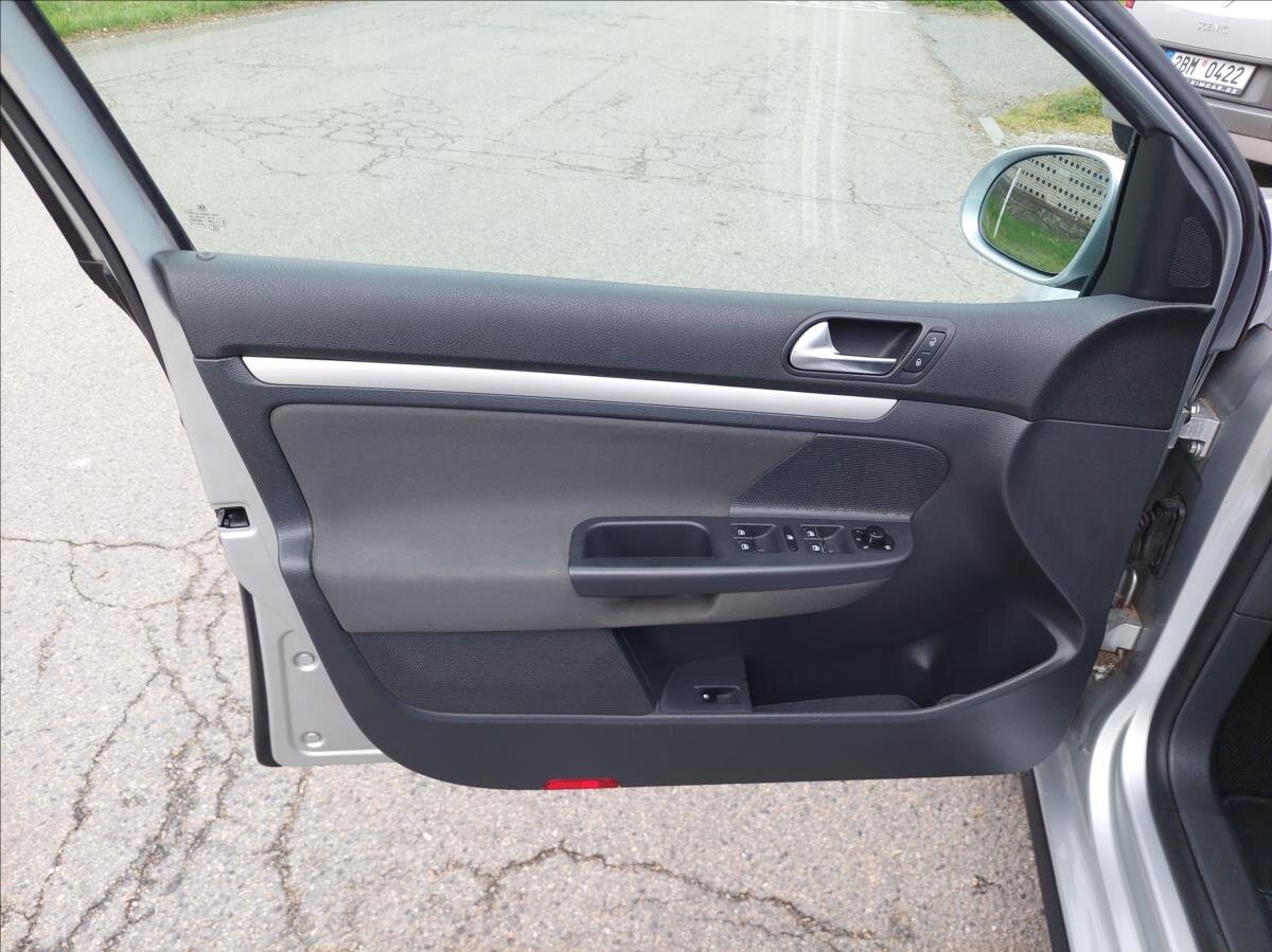 Volkswagen Golf Hatchback 1,4 l 59 kw