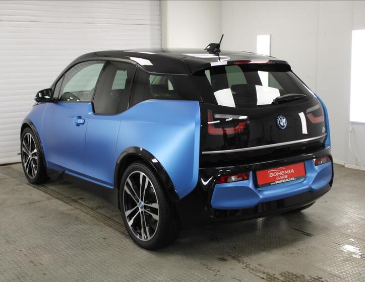 BMW i3 6