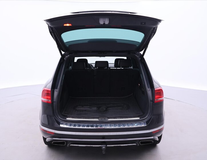 Volkswagen Touareg SUV / Terénní 3,0 l 193 kw