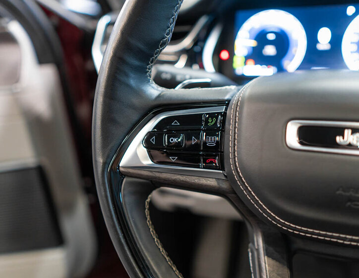 Jeep Grand Cherokee 19