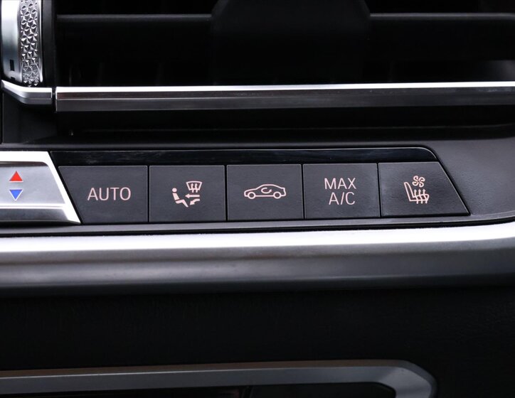 BMW X5 SUV / Terénní 3,0 l 195 kw