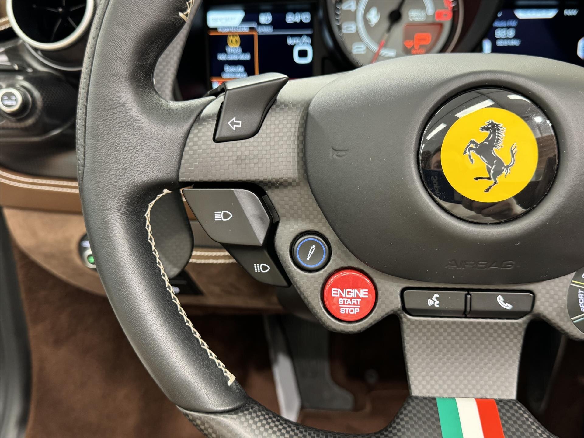 Ferrari F8 Kabriolet 3,9 l 530 kw