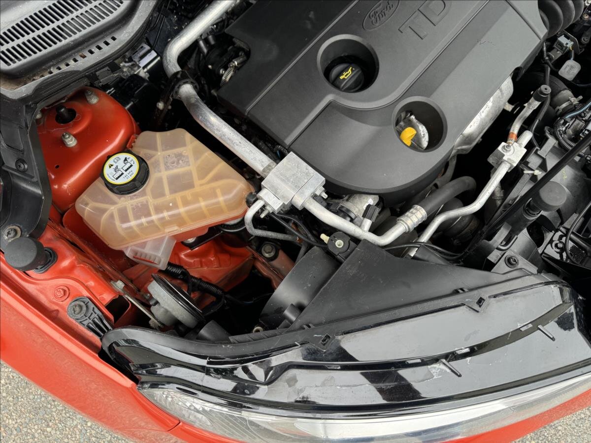 Ford EcoSport MPV 1,5 l 88 kw