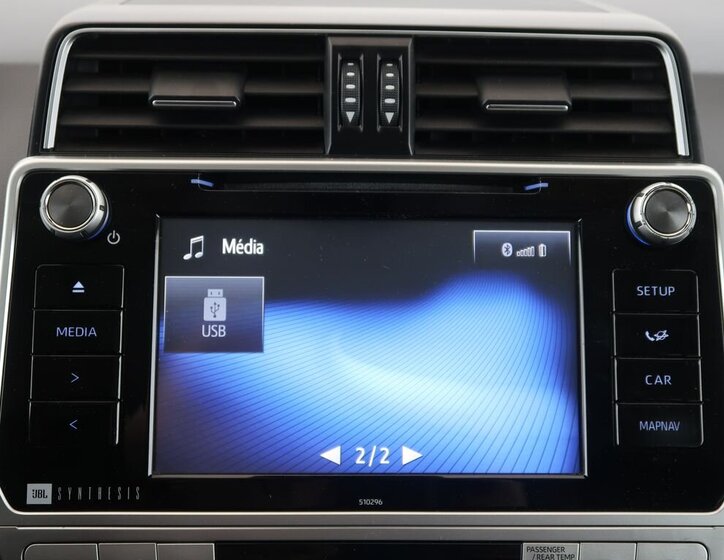 Toyota Land Cruiser 19