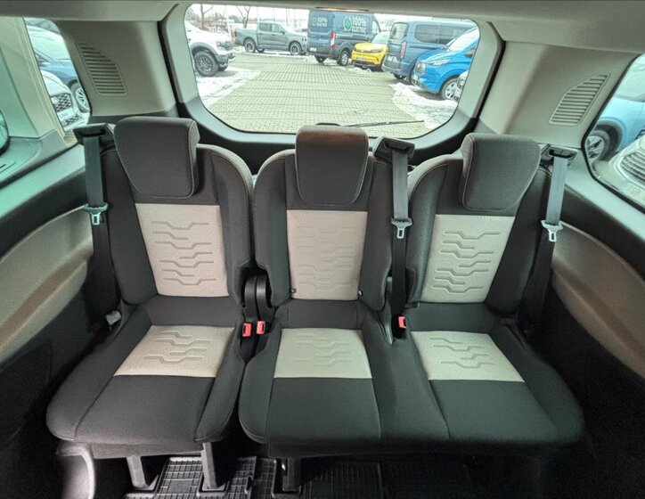 Ford Tourneo Custom Kombi 2,2 l 92 kw