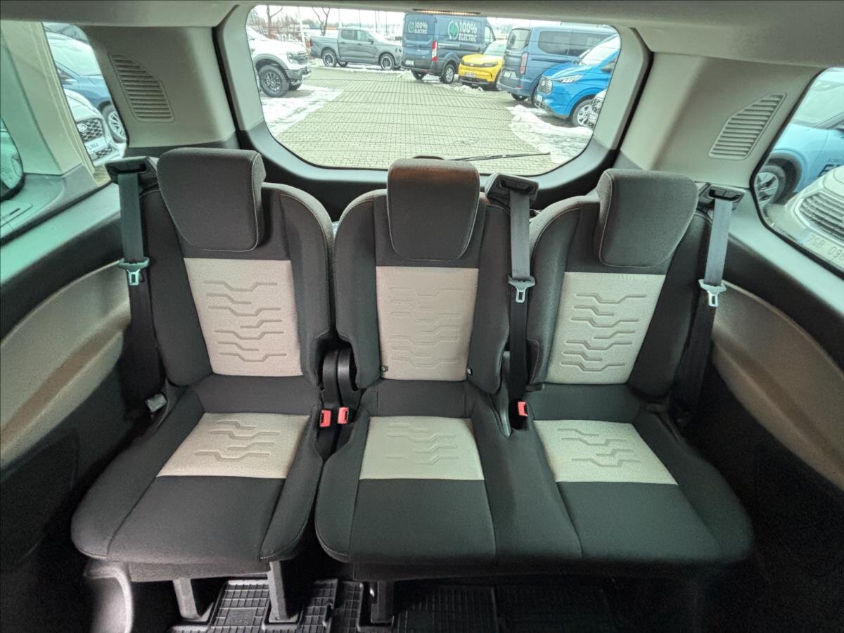 Ford Tourneo Custom Kombi 2,2 l 92 kw
