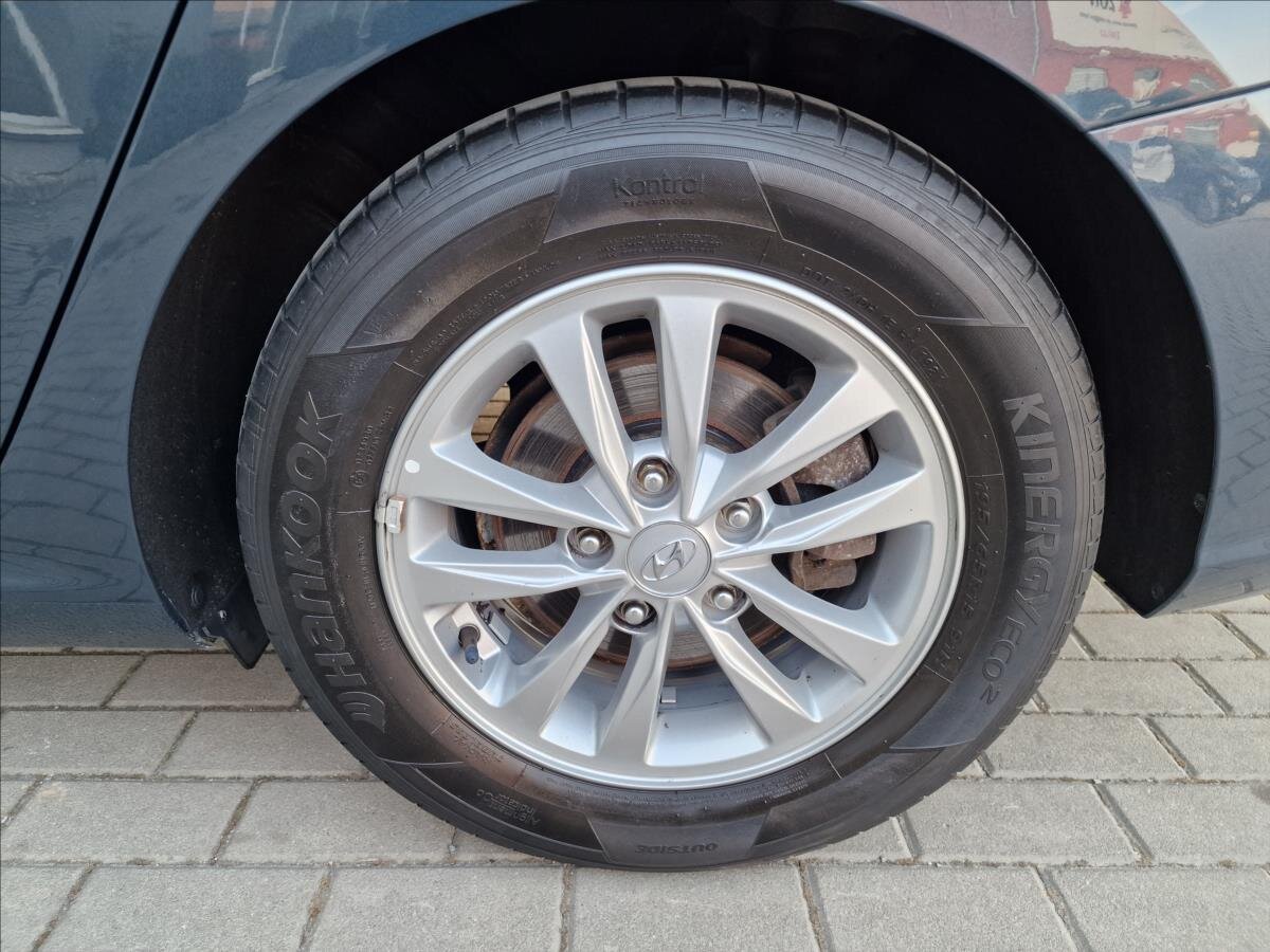 Hyundai i30 Kombi 1,6 l 85 kw