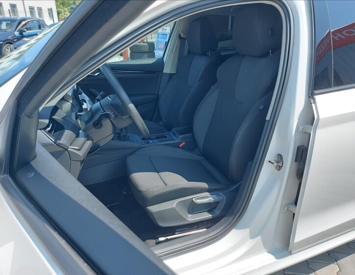 Škoda Octavia Sedan / Limuzína 2,0 l 85 kw