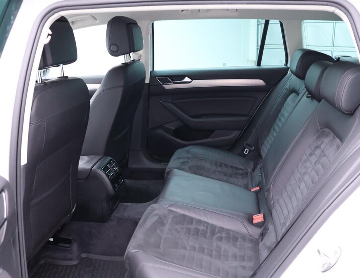 Volkswagen Passat Kombi 2,0 l 110 kw