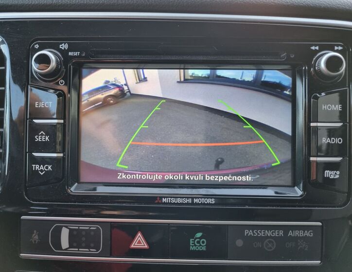 Mitsubishi Outlander 20