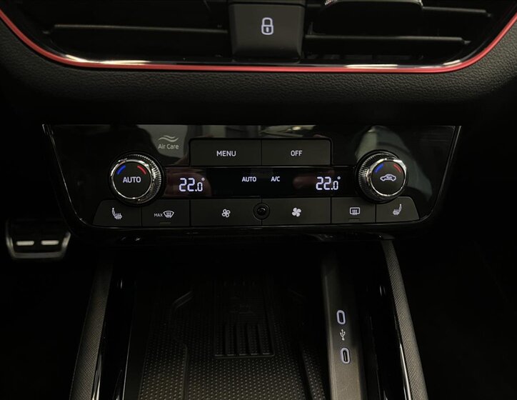 Škoda Kamiq CUV / Crossover 1,5 l 110 kw